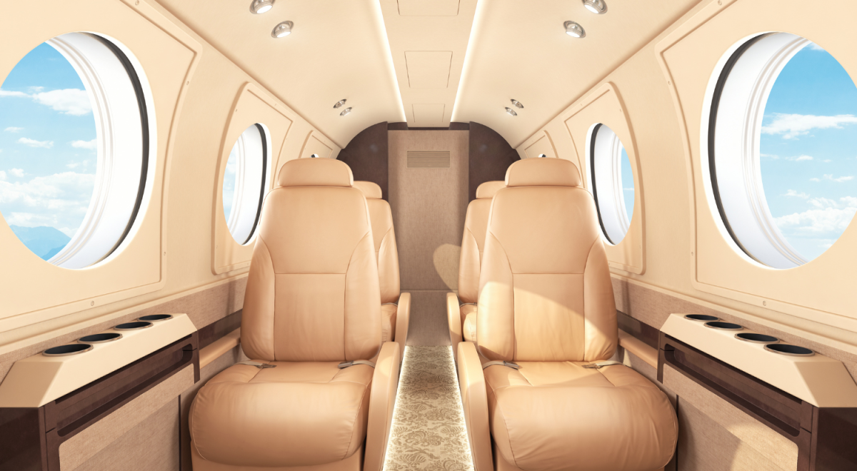 5 of the Best Luxury Flights in the World - HEADER.png