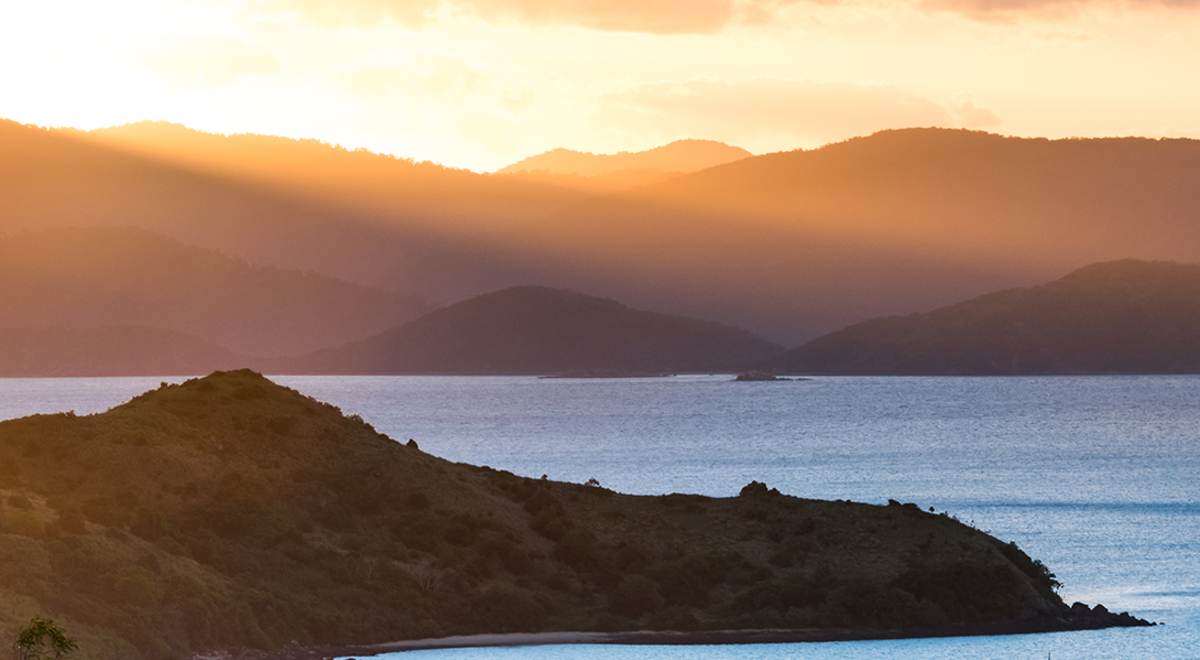 Hamilton Island vs Daydream Island Flight Centre UK