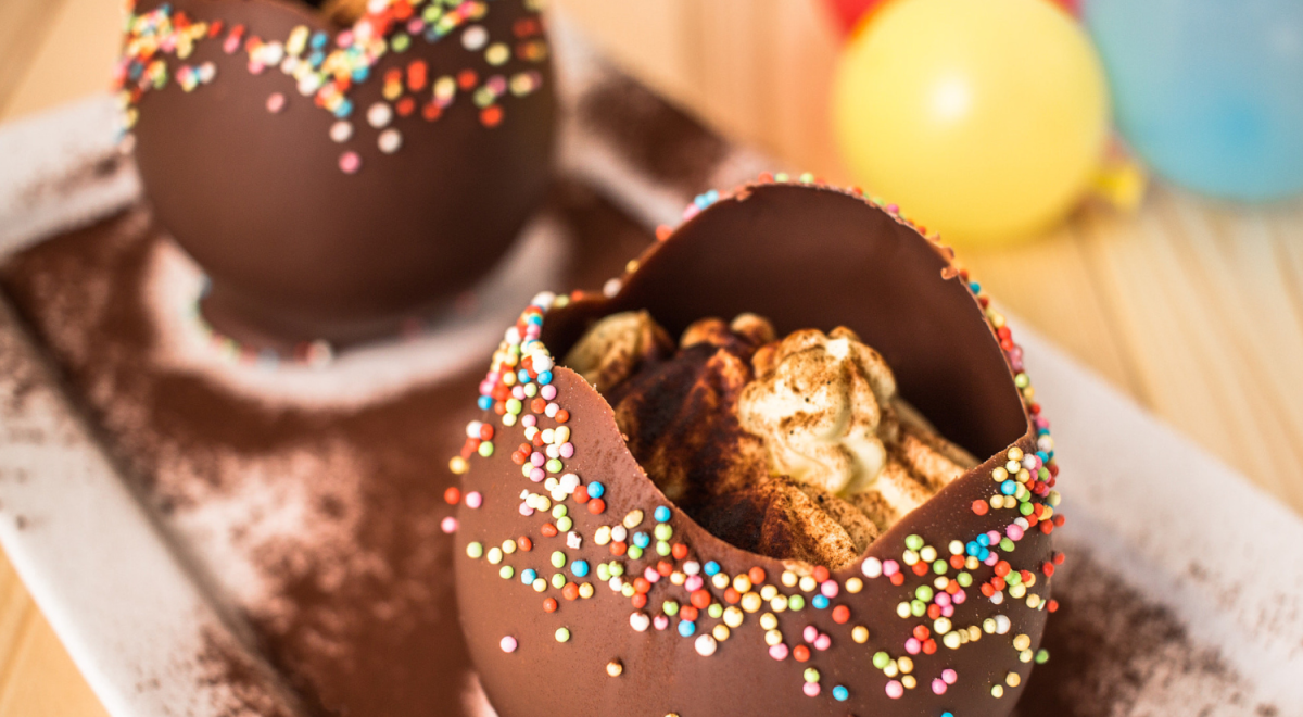 Broken chocolate eggs filled with tiramisu