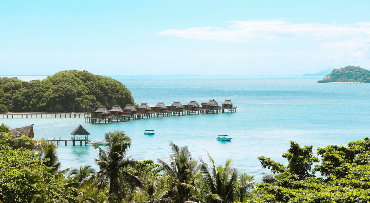 villas on water fiji