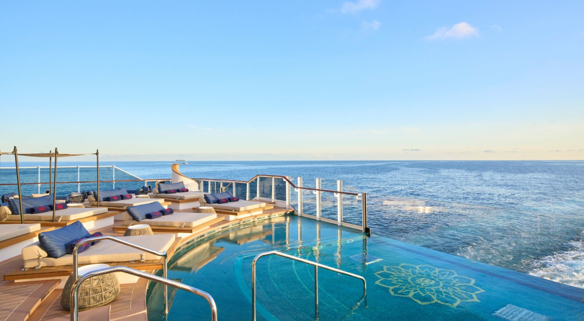 A stylish infinity overlooking the ocean on a cruise ship