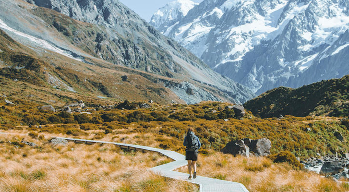 Hiking in New Zealand South Island