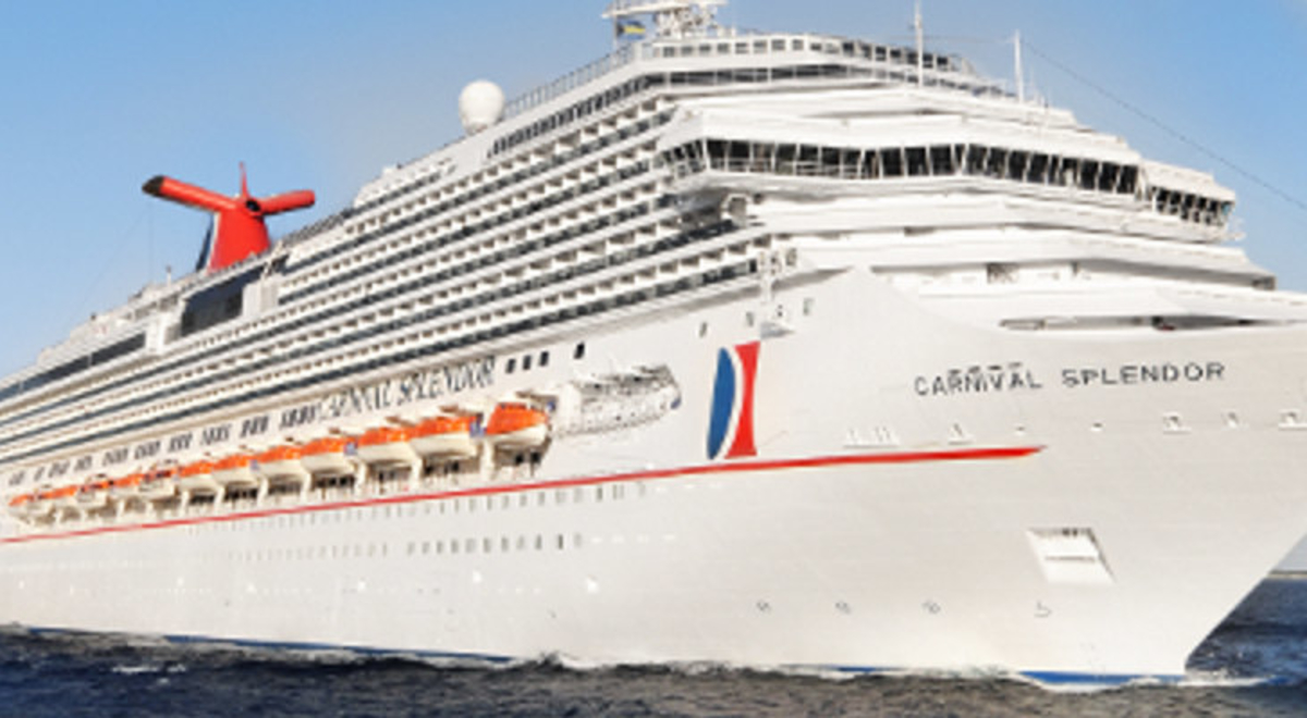 Carnival Splendor  in the ocean 
