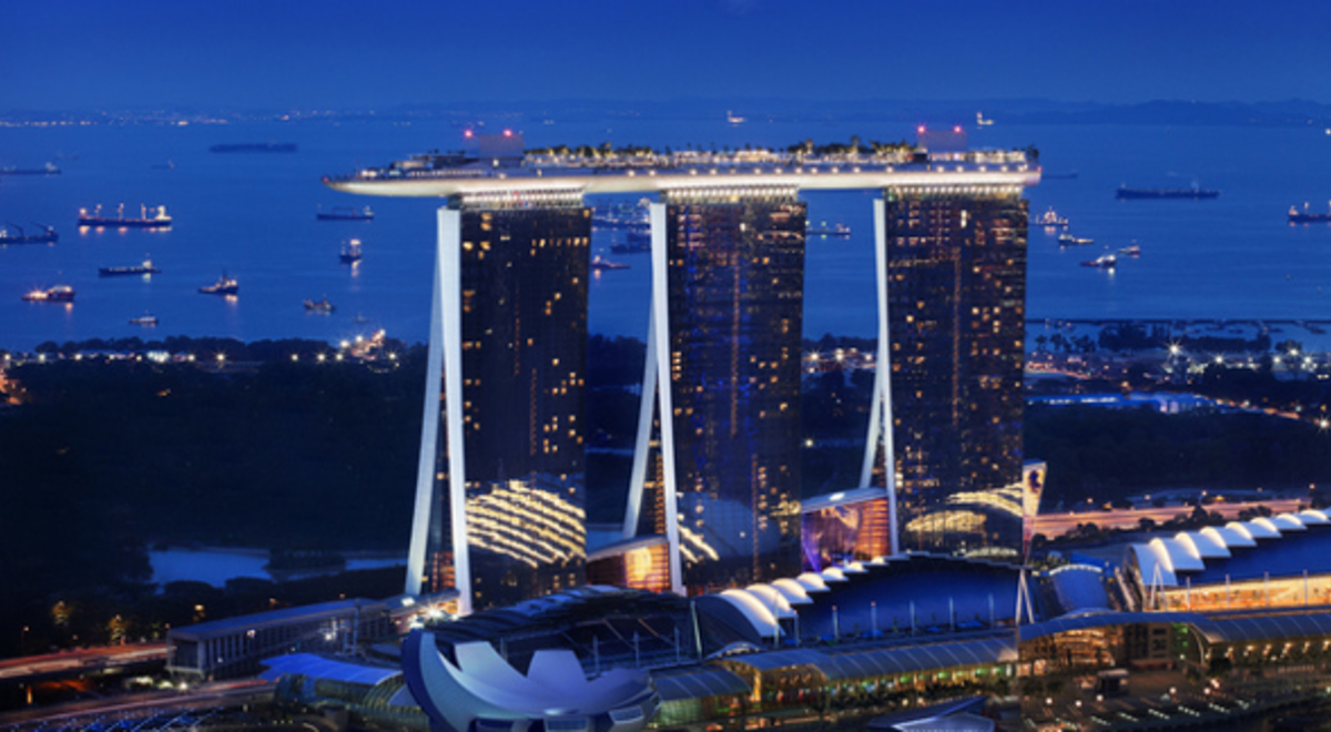 Singapore's Marina Bay Sands at night