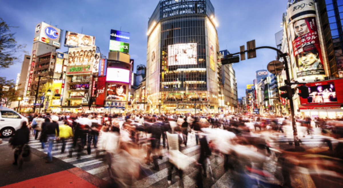 Busiest Street in the middle of Tokyo, Japan 