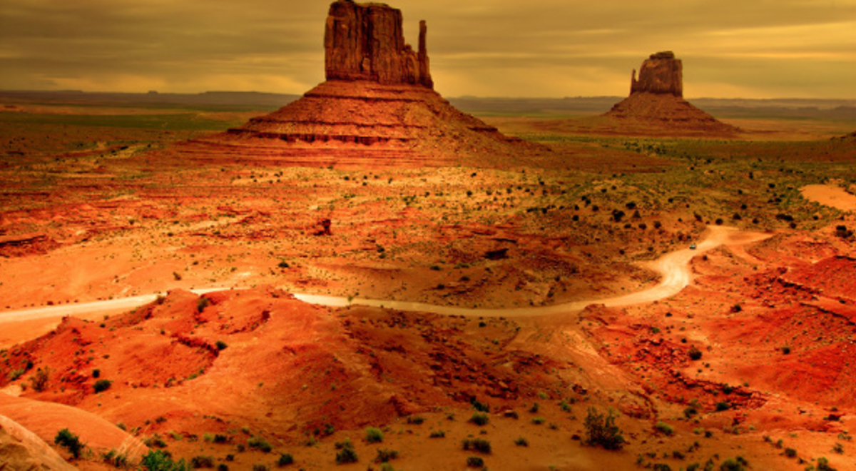 Shades of orange in the Arizona desert 