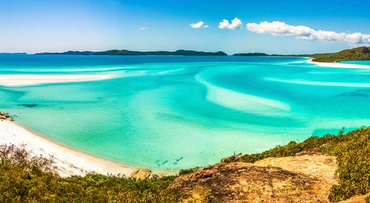 Aerial view of the Whitehaven Beach in Queensland