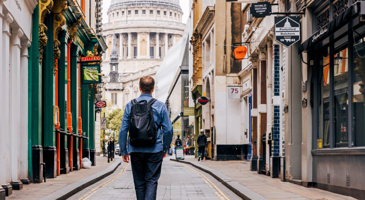 Tourist exploring the streets of London