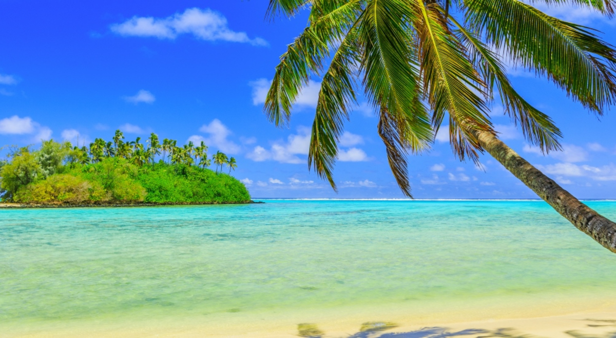 Rarotonga view of water and island from beach