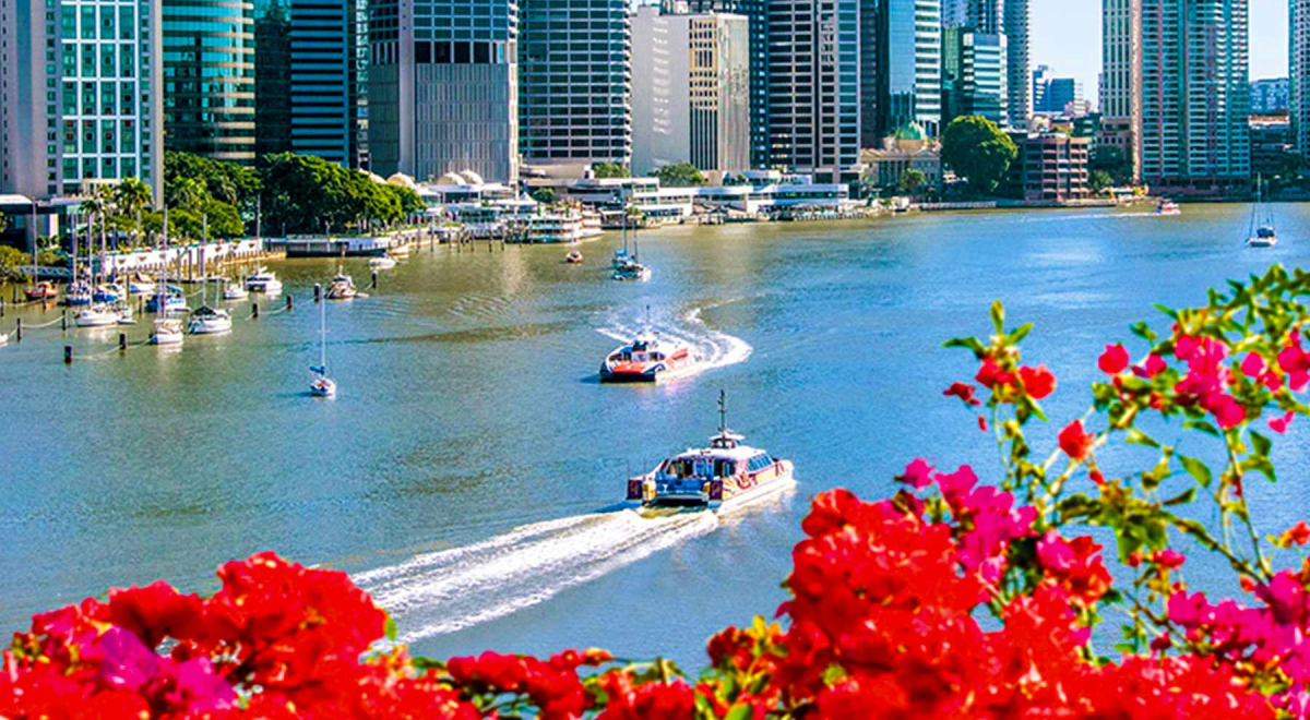 Bike ride along the Brisbane River