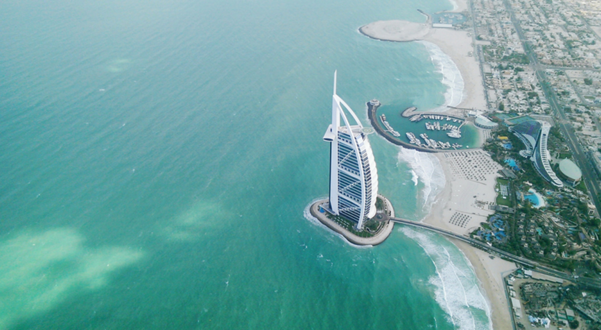 Aerial View Of Jumeirah Beach Hotel, Dubai