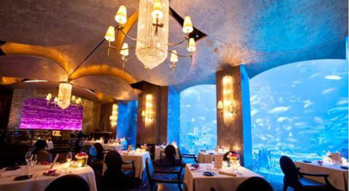 Aquarium restaurant in Dubai  
