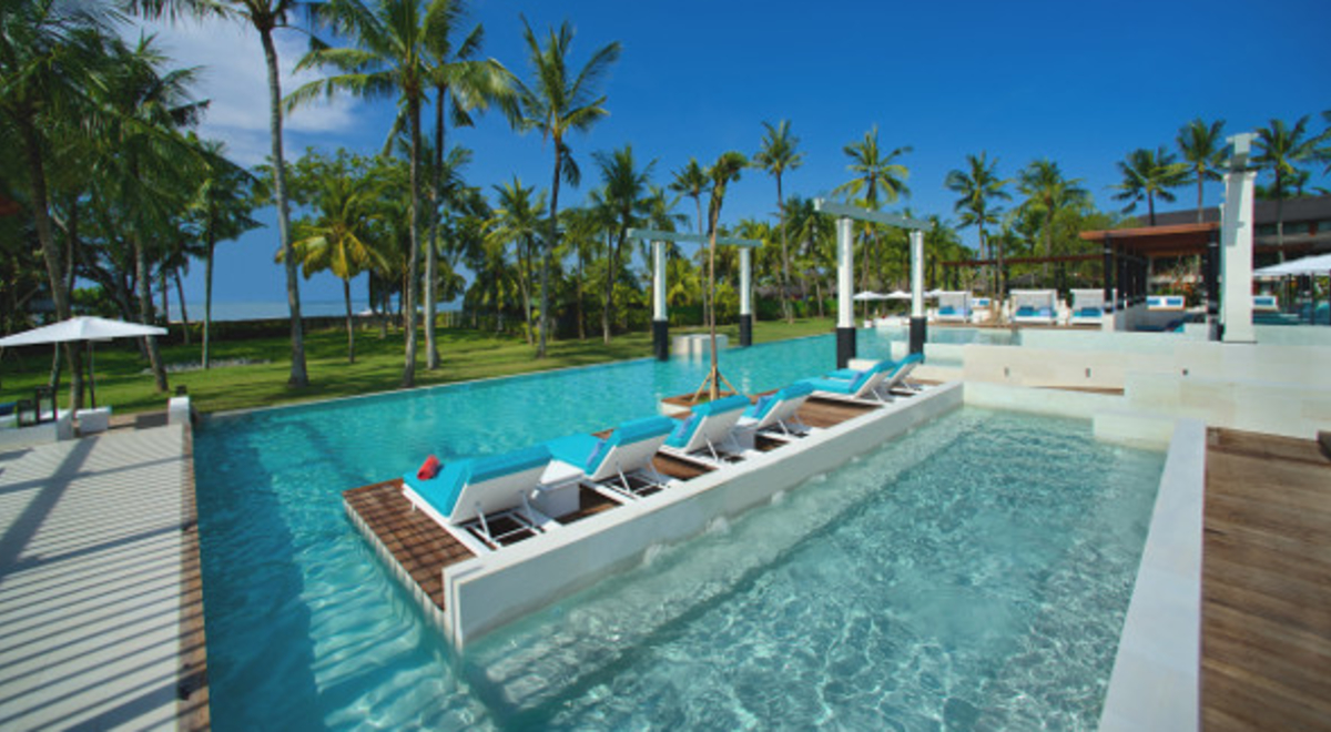 Club Med Bali resort style pool 
