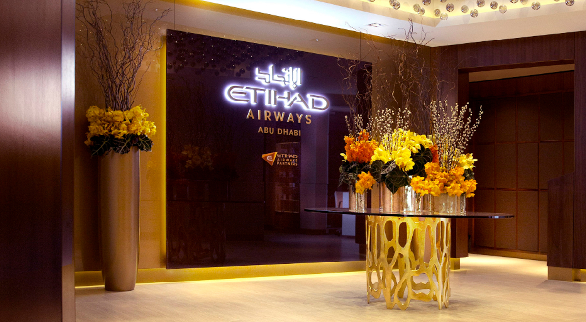 Etihad Airlines lobby with mesmerizing lights and decors