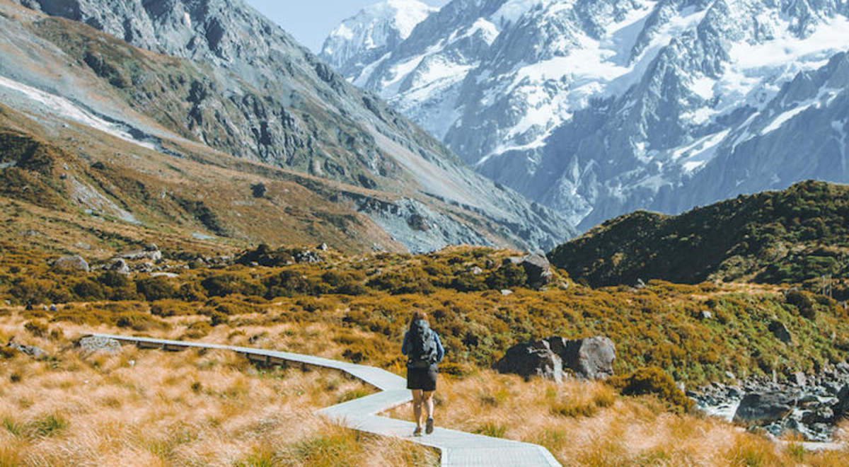 Hiking in New Zealand South Island