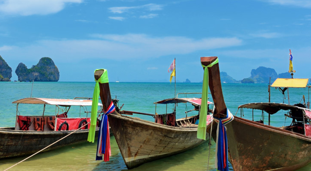 long boats in thailand