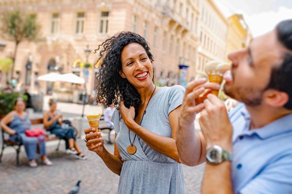 couple eating icecream on the streets of budapest
