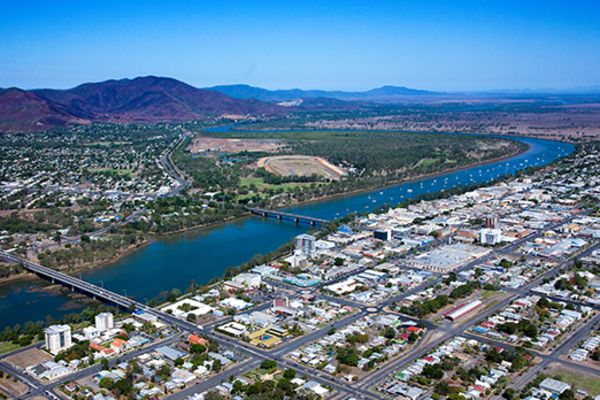 city of rockhampton by river