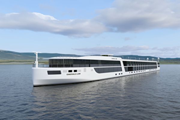 https://static.traveltek.net/cruisepics/local_shipimages_large/1760560550.png