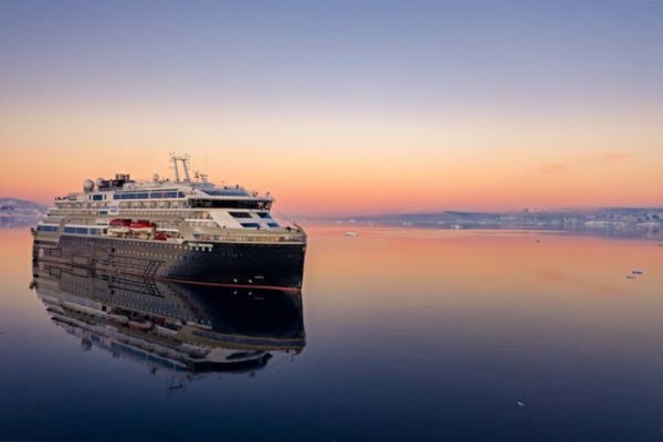 https://static.traveltek.net/cruisepics/local_shipimages_large/1761757305.png