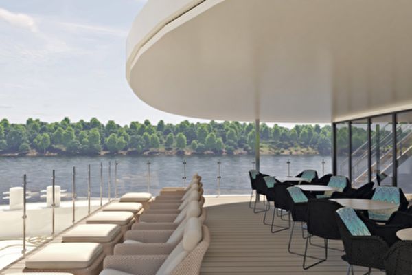 https://static.traveltek.net/cruisepics/local_shipimages_large/1767100195.png