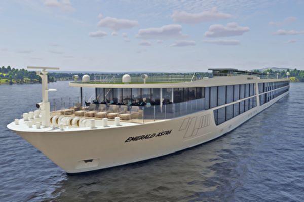https://static.traveltek.net/cruisepics/local_shipimages_large/1767100212.png