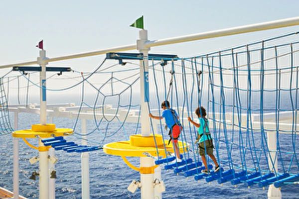 https://static.traveltek.net/cruisepics/local_shipimages_large/1779358158.png