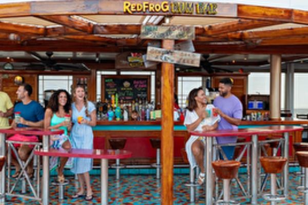 https://static.traveltek.net/cruisepics/local_shipimages_large/1779365831.png
