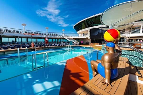 https://static.traveltek.net/cruisepics/local_shipimages_large/1779694623.png