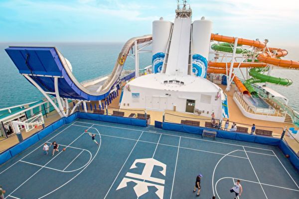 https://static.traveltek.net/cruisepics/local_shipimages_large/1779791111.png