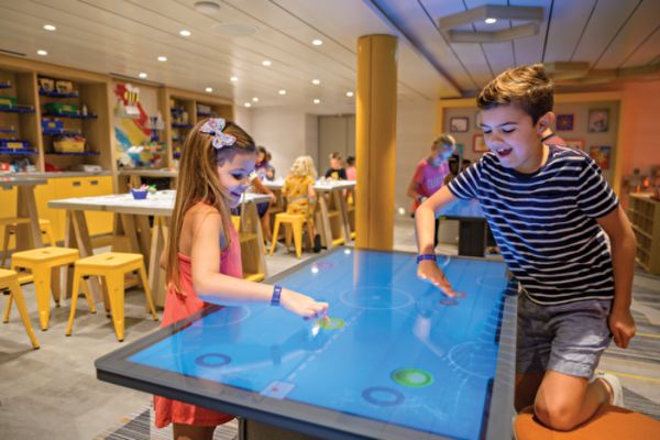 https://static.traveltek.net/cruisepics/local_shipimages_large/1779812734.png
