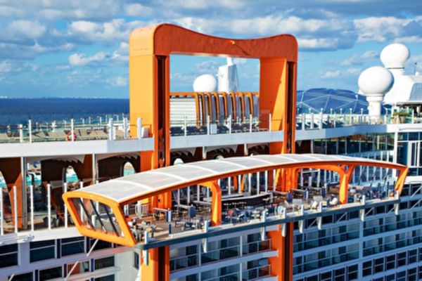 https://static.traveltek.net/cruisepics/local_shipimages_large/1780393232.png