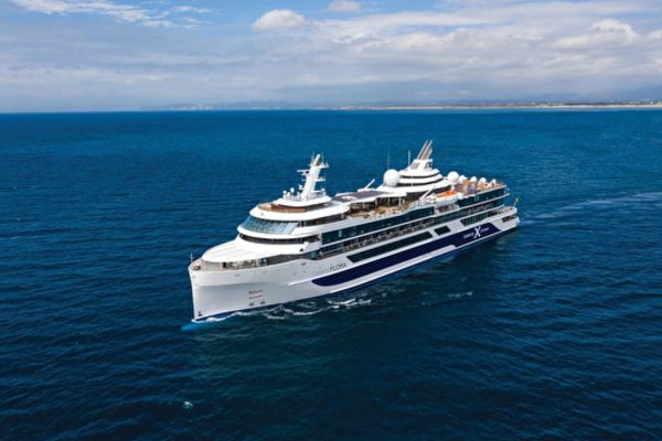 https://static.traveltek.net/cruisepics/local_shipimages_large/1780474848.png