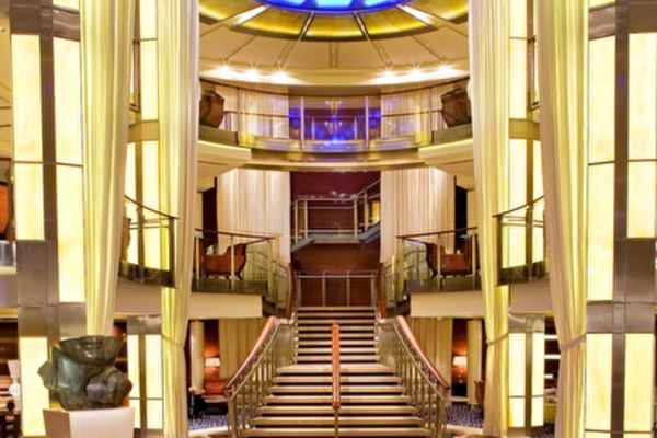 https://static.traveltek.net/cruisepics/local_shipimages_large/1780496750.png