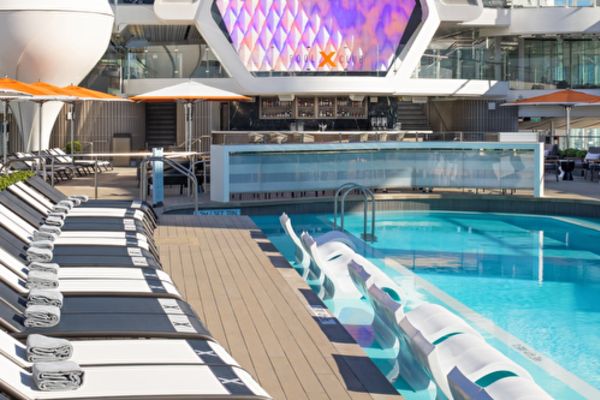 https://static.traveltek.net/cruisepics/local_shipimages_large/1780559230.png