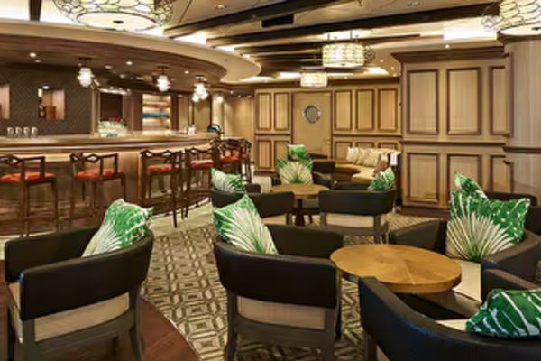 https://static.traveltek.net/cruisepics/local_shipimages_large/1780832856.png