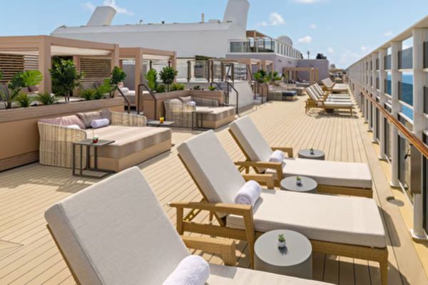 https://static.traveltek.net/cruisepics/local_shipimages_large/1780901779.png