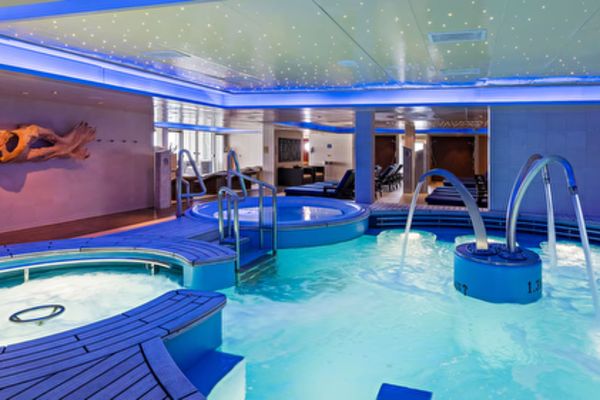 https://static.traveltek.net/cruisepics/local_shipimages_large/1780901794.png