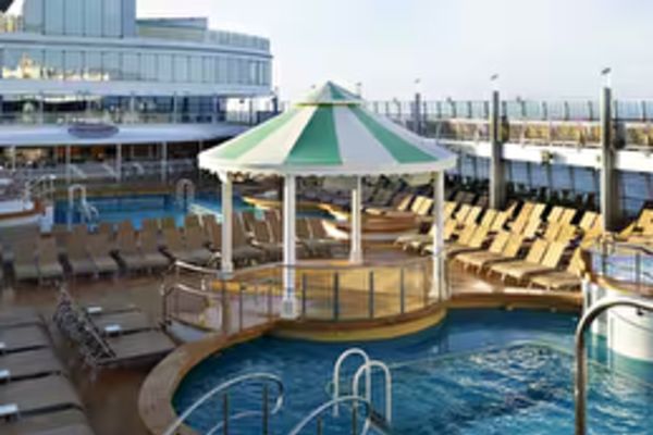 https://static.traveltek.net/cruisepics/local_shipimages_large/1780925830.png