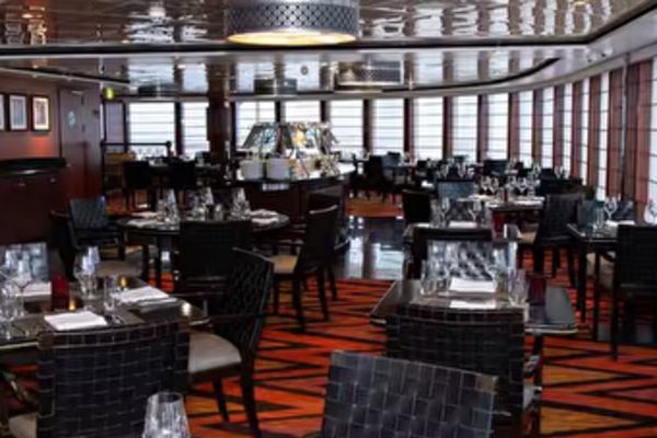 https://static.traveltek.net/cruisepics/local_shipimages_large/1780934181.png