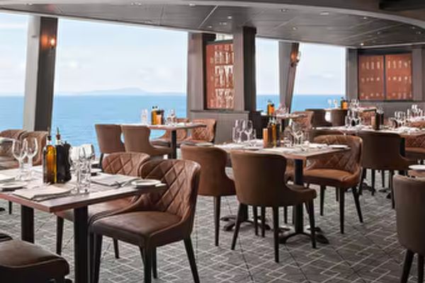 https://static.traveltek.net/cruisepics/local_shipimages_large/1781007124.png
