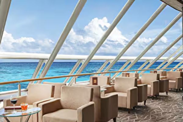 https://static.traveltek.net/cruisepics/local_shipimages_large/1781007181.png