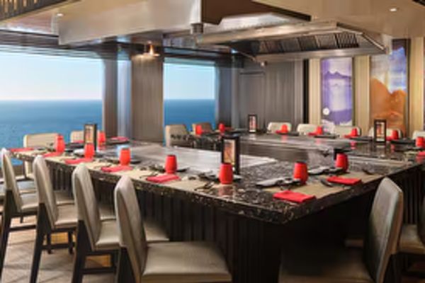 https://static.traveltek.net/cruisepics/local_shipimages_large/1781078202.png