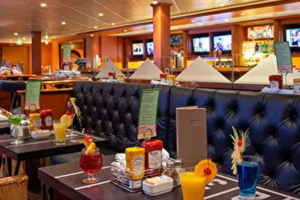 https://static.traveltek.net/cruisepics/local_shipimages_large/1781094585.png