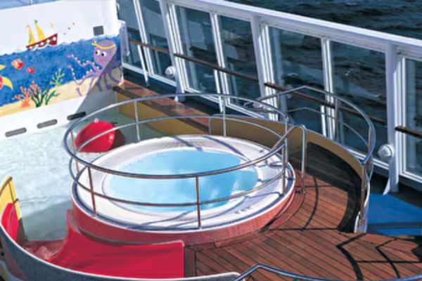 https://static.traveltek.net/cruisepics/local_shipimages_large/1781095766.png