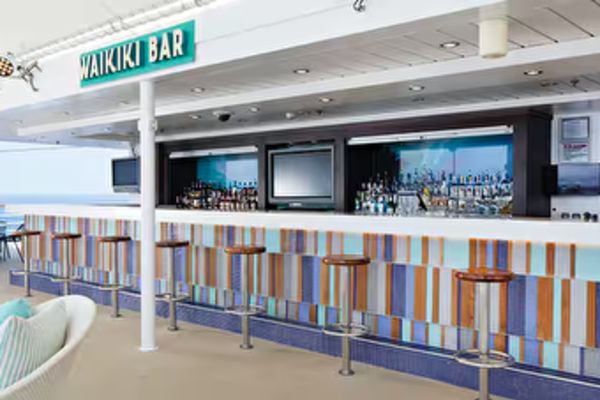 https://static.traveltek.net/cruisepics/local_shipimages_large/1781109356.png