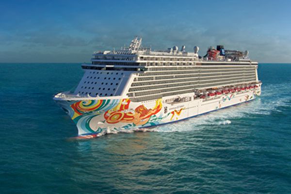 https://static.traveltek.net/cruisepics/local_shipimages_large/1781199901.jpg