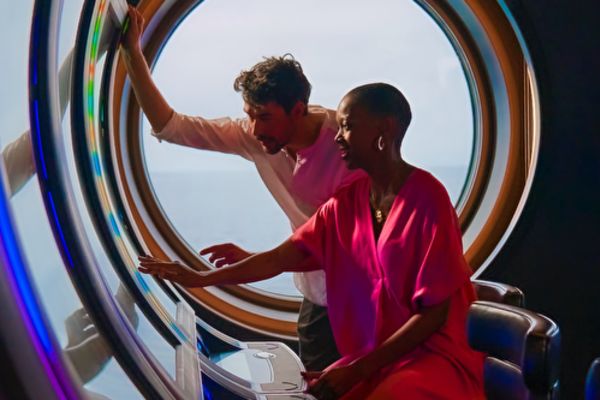 https://static.traveltek.net/cruisepics/local_shipimages_large/1781506194.png