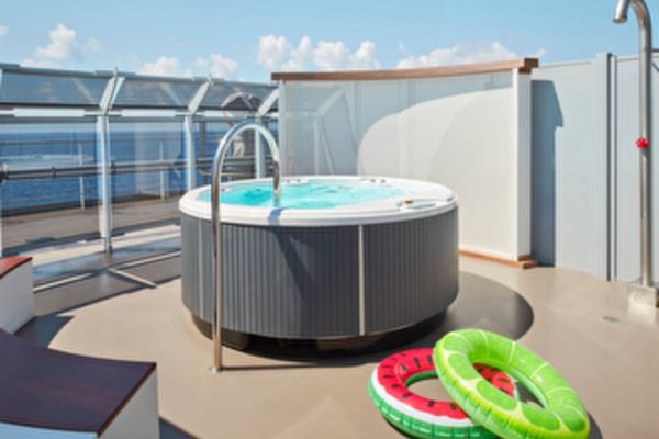 https://static.traveltek.net/cruisepics/local_shipimages_large/1781507086.png