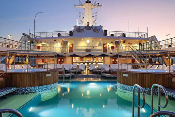 https://static.traveltek.net/cruisepics/local_shipimages_large/1781521857.png